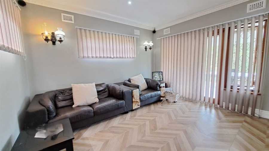 To Let 3 Bedroom Property for Rent in Chiltern Hills KwaZulu-Natal
