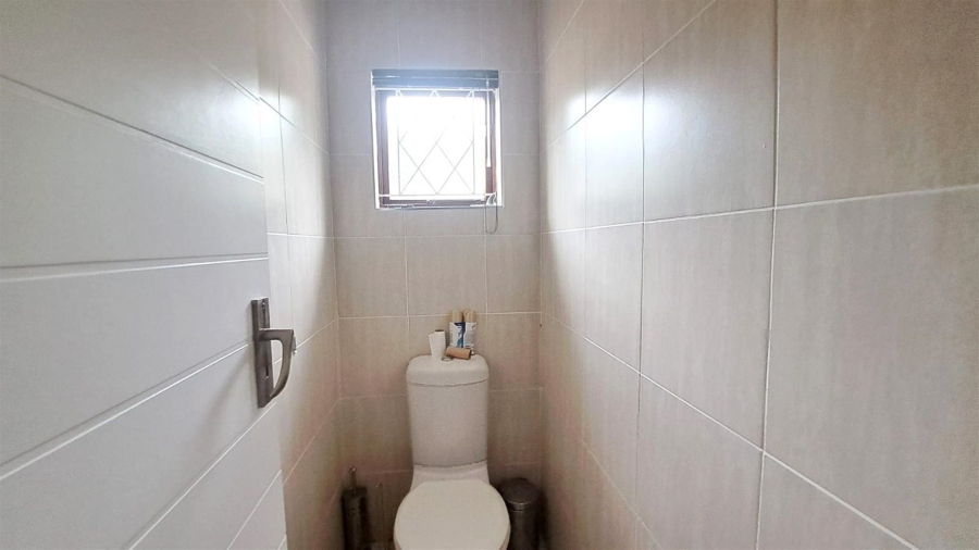 To Let 3 Bedroom Property for Rent in Chiltern Hills KwaZulu-Natal