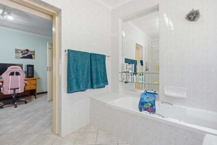 4 Bedroom Property for Sale in Pennington KwaZulu-Natal