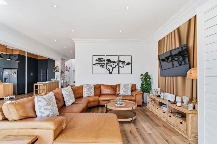 4 Bedroom Property for Sale in Sheffield Beach KwaZulu-Natal