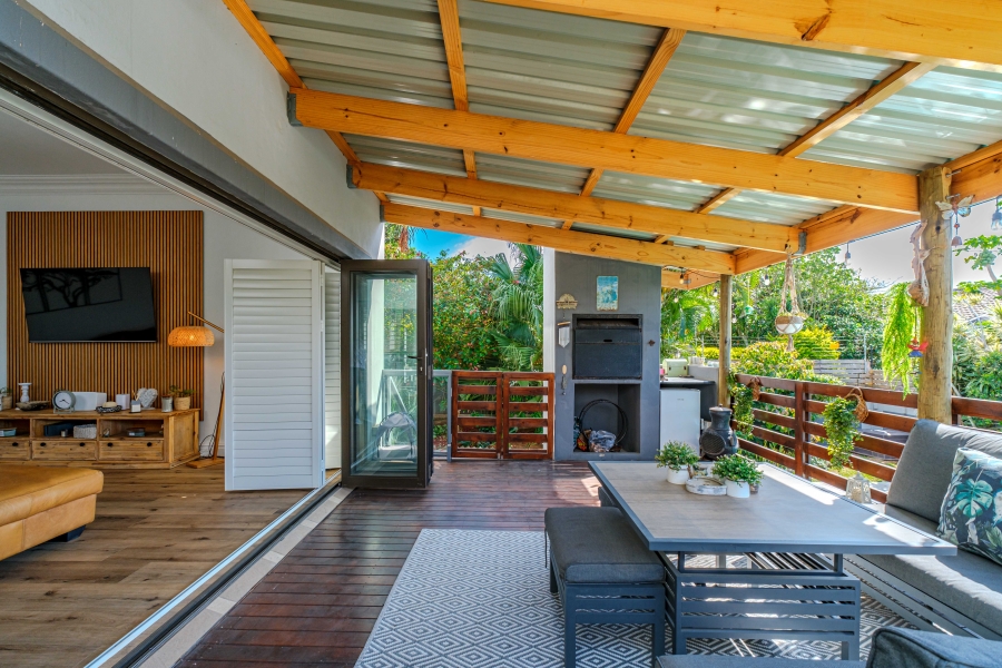 4 Bedroom Property for Sale in Sheffield Beach KwaZulu-Natal