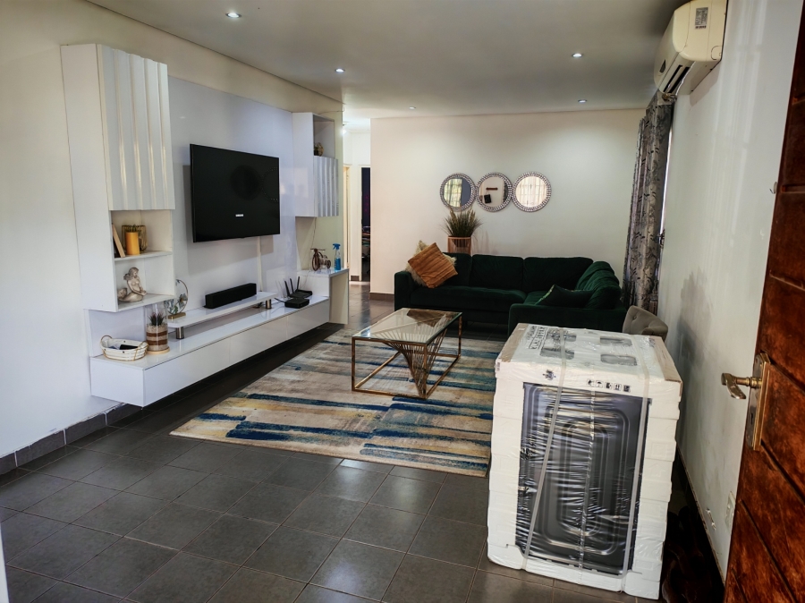 To Let 3 Bedroom Property for Rent in Berea West KwaZulu-Natal
