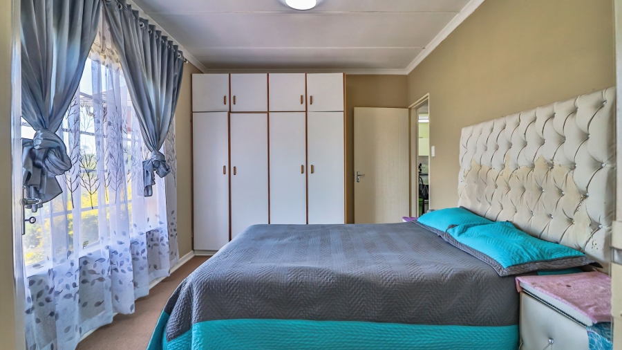 3 Bedroom Property for Sale in Lincoln Meade KwaZulu-Natal
