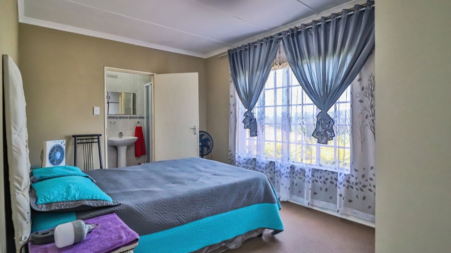 3 Bedroom Property for Sale in Lincoln Meade KwaZulu-Natal