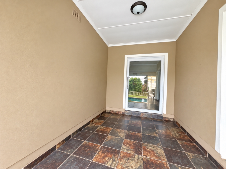 4 Bedroom Property for Sale in Amanzimtoti KwaZulu-Natal