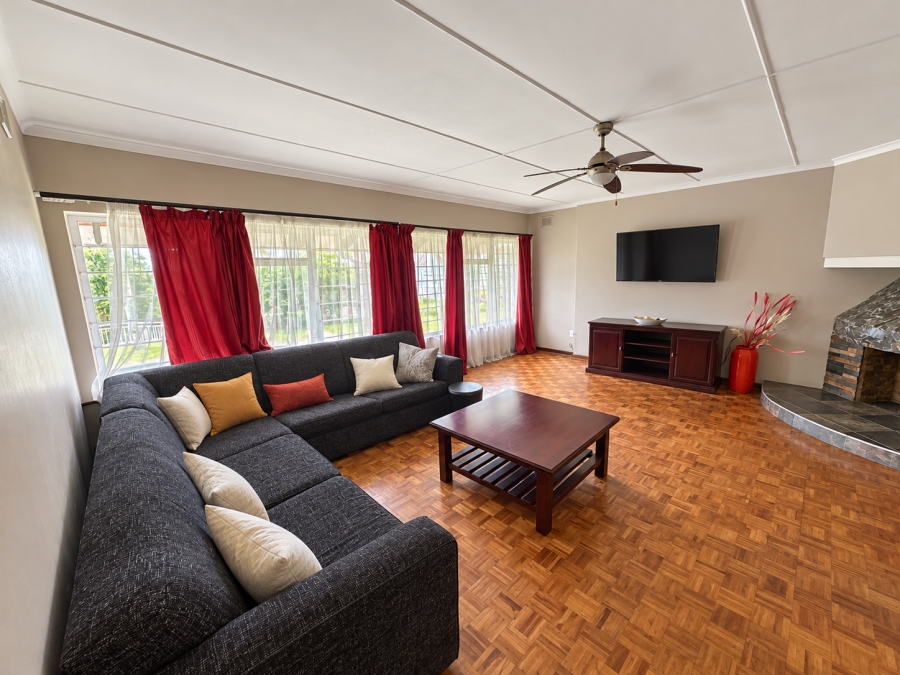 4 Bedroom Property for Sale in Amanzimtoti KwaZulu-Natal