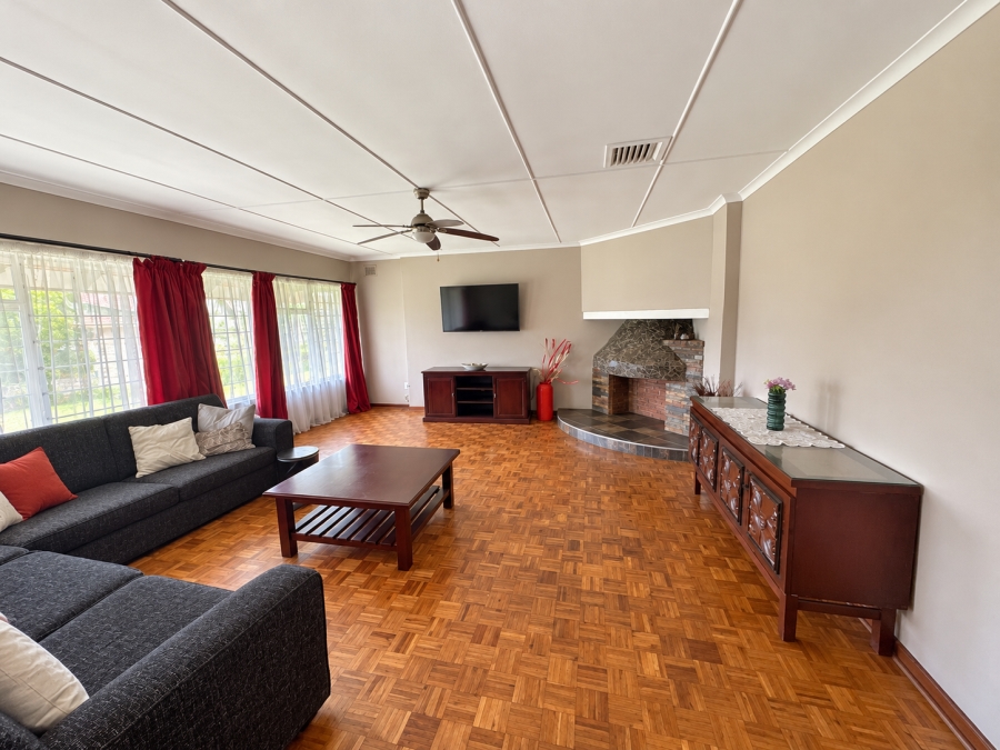 4 Bedroom Property for Sale in Amanzimtoti KwaZulu-Natal