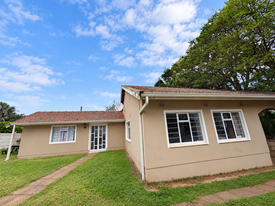 4 Bedroom Property for Sale in Amanzimtoti KwaZulu-Natal