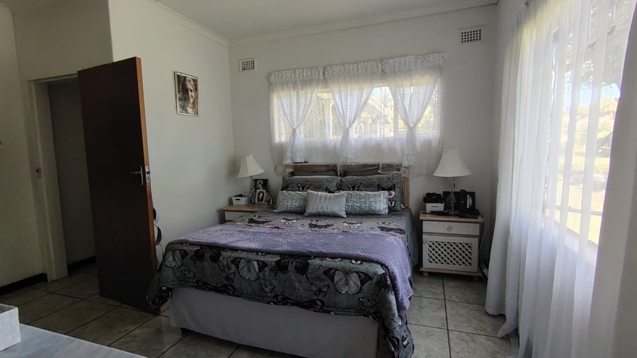 To Let 4 Bedroom Property for Rent in Merrivale KwaZulu-Natal