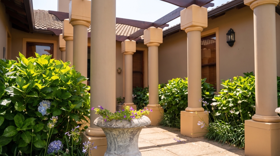 4 Bedroom Property for Sale in Leonard KwaZulu-Natal