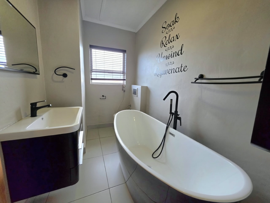 3 Bedroom Property for Sale in Meer En See KwaZulu-Natal