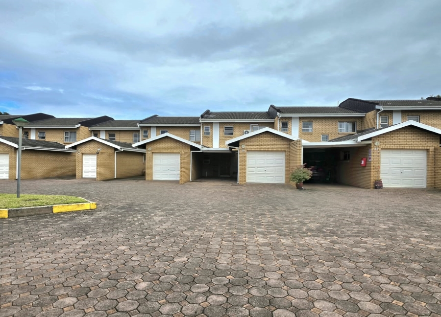 3 Bedroom Property for Sale in Meer En See KwaZulu-Natal
