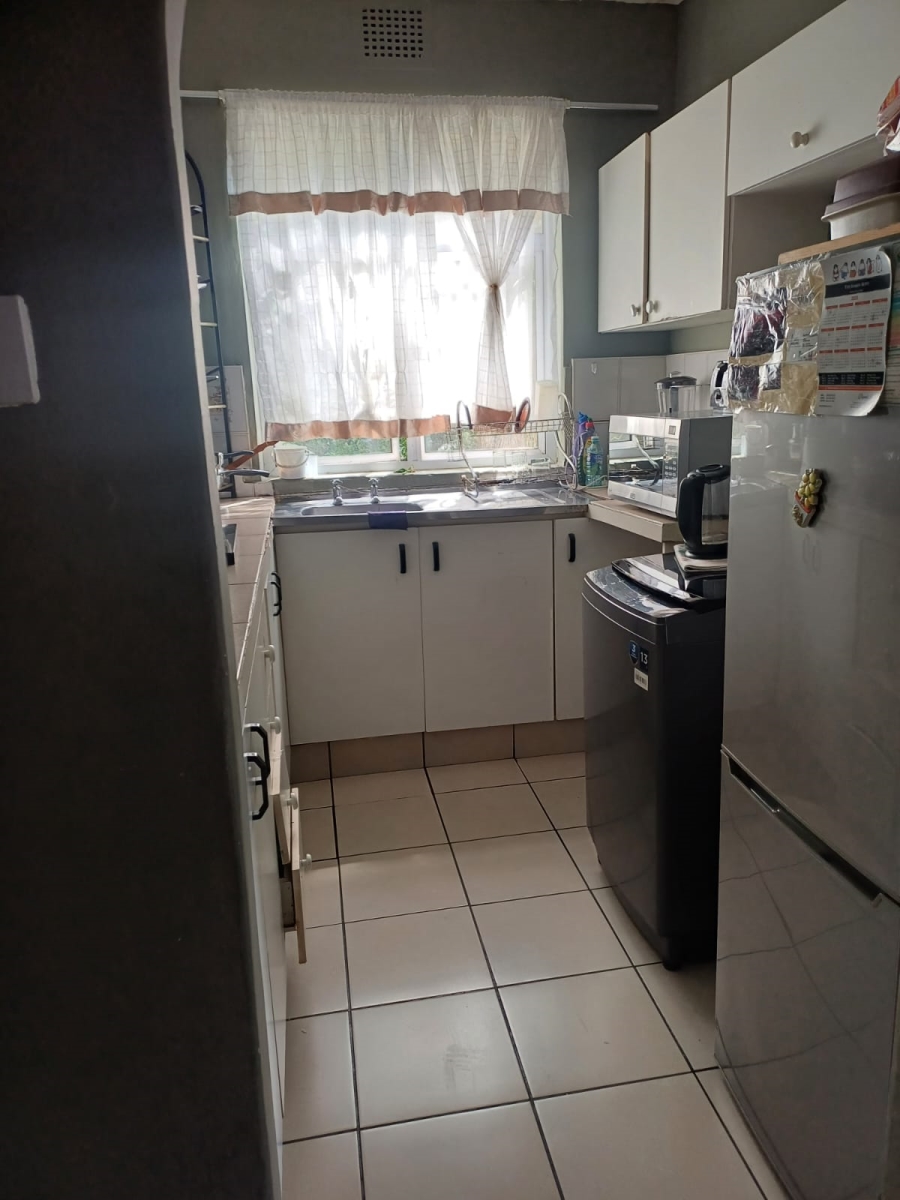 To Let 1 Bedroom Property for Rent in Glenwood KwaZulu-Natal