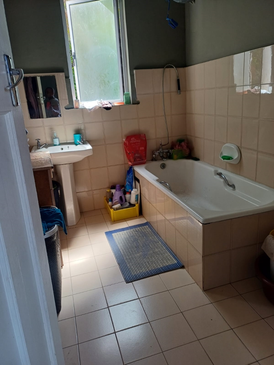To Let 1 Bedroom Property for Rent in Glenwood KwaZulu-Natal