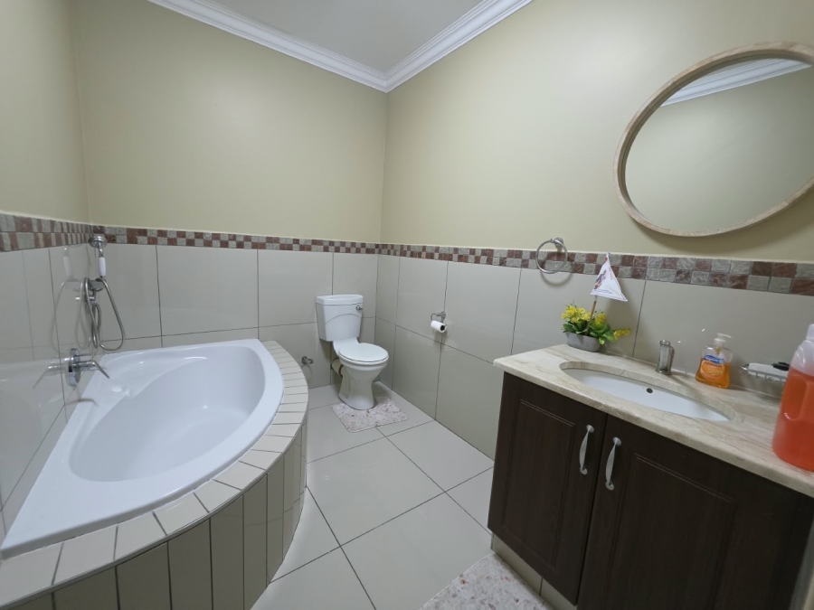 5 Bedroom Property for Sale in Mzingazi Golf Estate KwaZulu-Natal