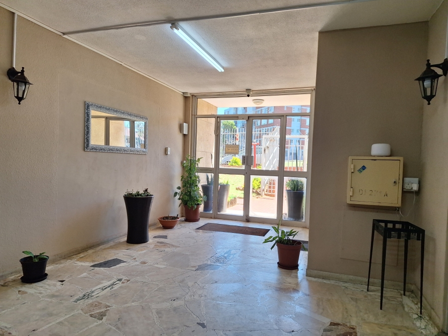 To Let 1 Bedroom Property for Rent in Windermere KwaZulu-Natal