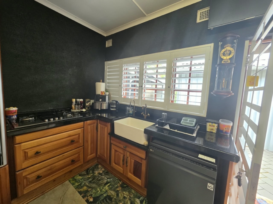 9 Bedroom Property for Sale in Veld En Vlei KwaZulu-Natal