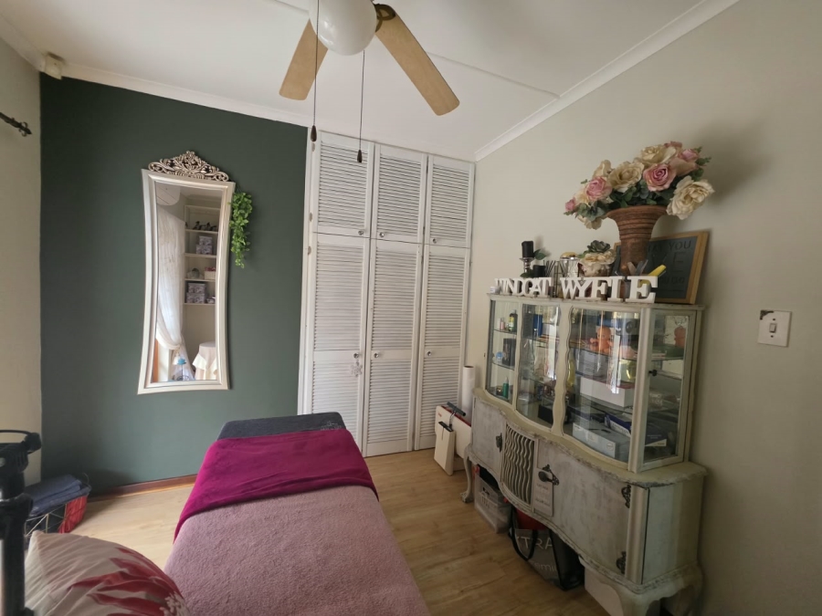 9 Bedroom Property for Sale in Veld En Vlei KwaZulu-Natal