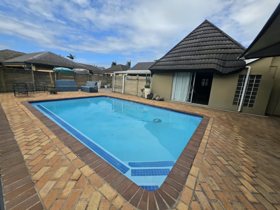 9 Bedroom Property for Sale in Veld En Vlei KwaZulu-Natal