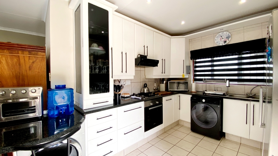 3 Bedroom Property for Sale in Elysium KwaZulu-Natal