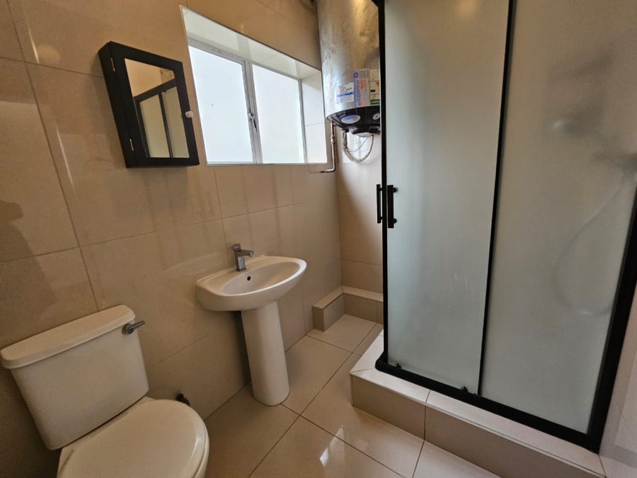 1 Bedroom Property for Sale in Amanzimtoti KwaZulu-Natal