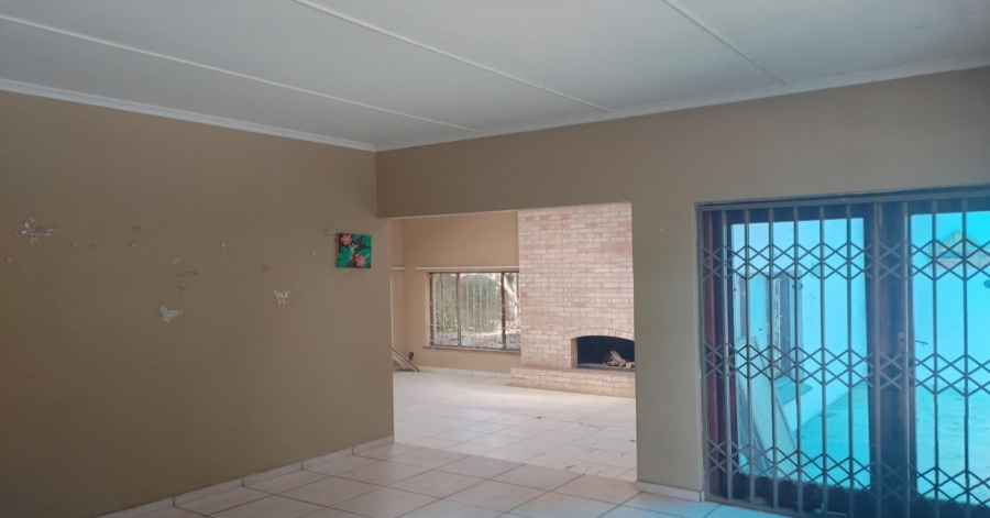 3 Bedroom Property for Sale in Amanzimtoti KwaZulu-Natal