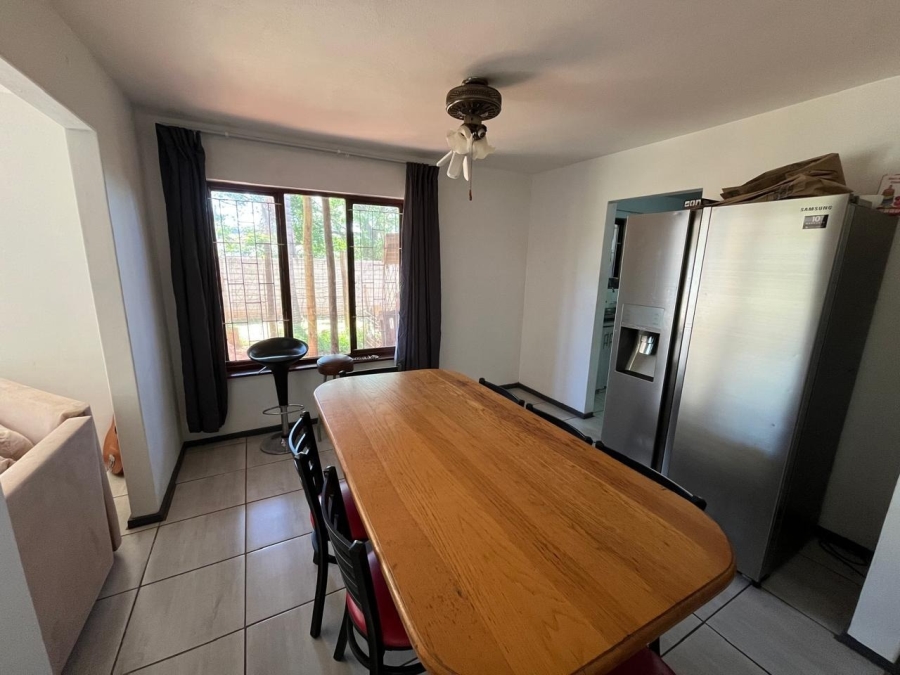 To Let 4 Bedroom Property for Rent in Ocean View KwaZulu-Natal