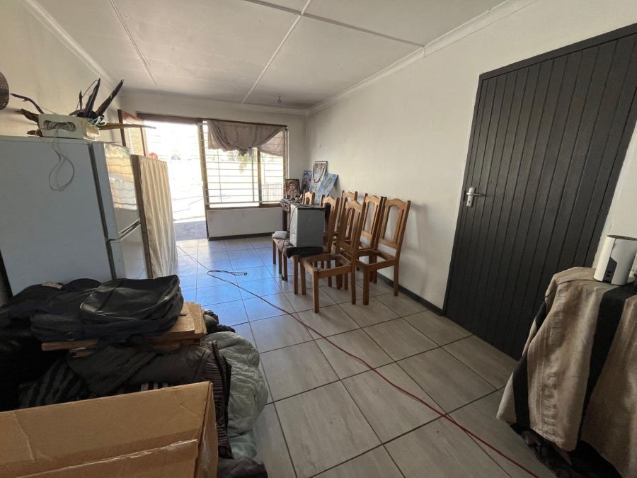 To Let 4 Bedroom Property for Rent in Ocean View KwaZulu-Natal