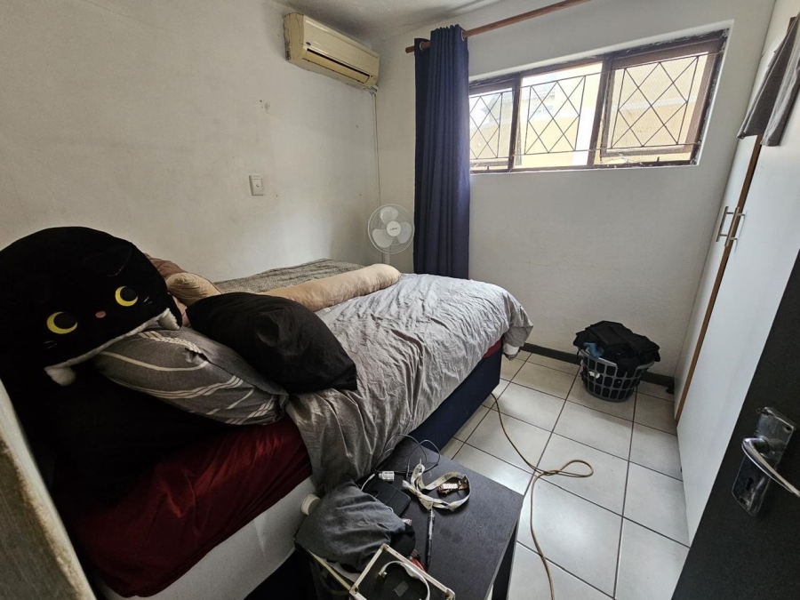 To Let 4 Bedroom Property for Rent in Ocean View KwaZulu-Natal