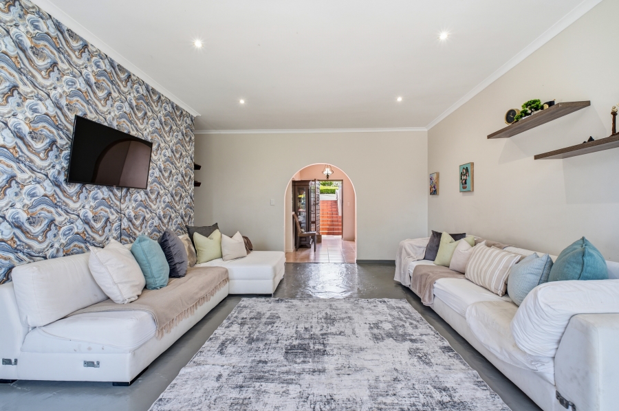4 Bedroom Property for Sale in Gillitts KwaZulu-Natal