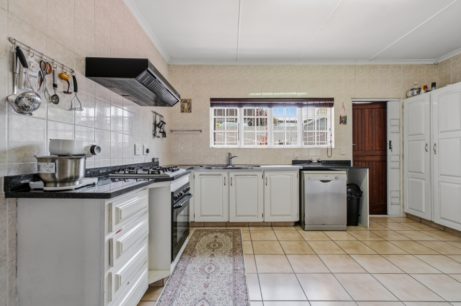 4 Bedroom Property for Sale in Gillitts KwaZulu-Natal