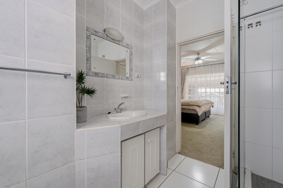 4 Bedroom Property for Sale in Gillitts KwaZulu-Natal