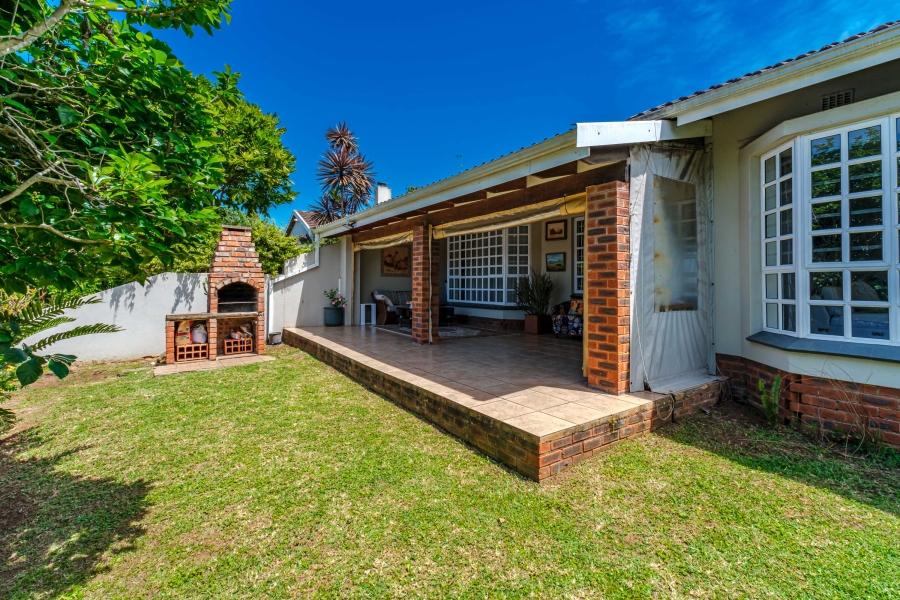 4 Bedroom Property for Sale in Gillitts KwaZulu-Natal