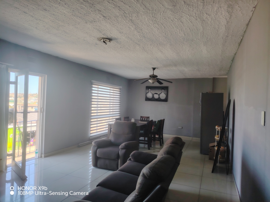 3 Bedroom Property for Sale in Montclair KwaZulu-Natal