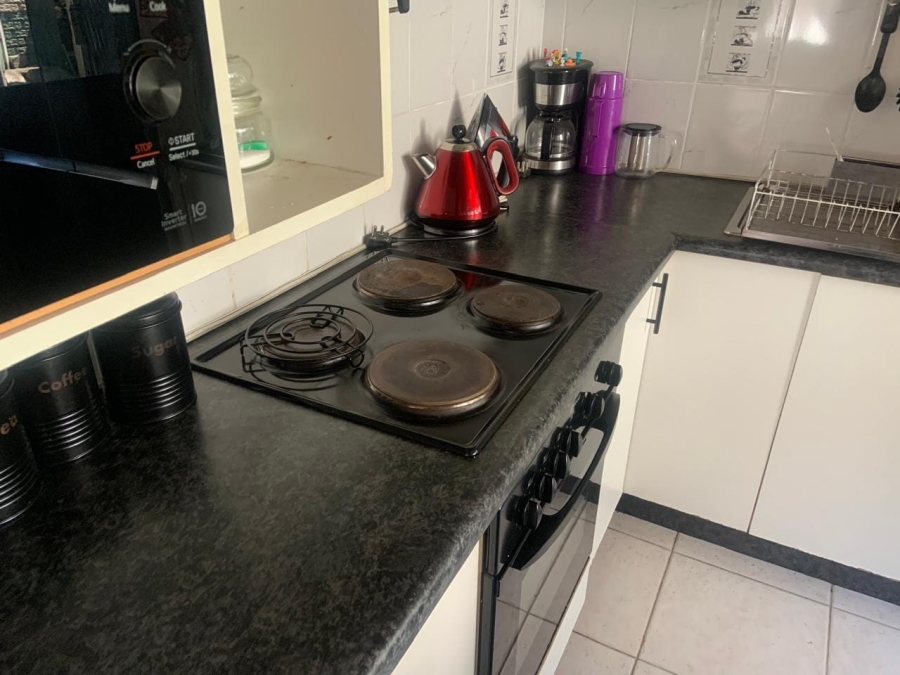 To Let 2 Bedroom Property for Rent in Pinetown KwaZulu-Natal