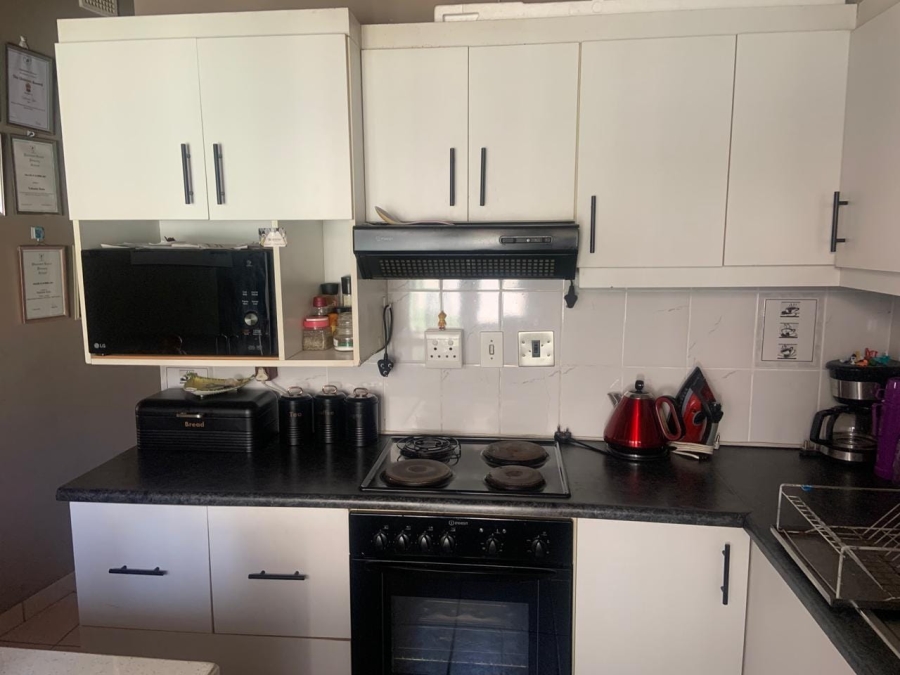 To Let 2 Bedroom Property for Rent in Pinetown KwaZulu-Natal