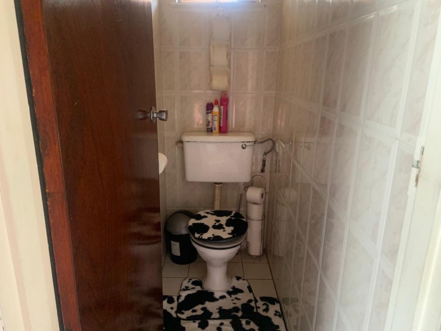 To Let 2 Bedroom Property for Rent in Pinetown KwaZulu-Natal