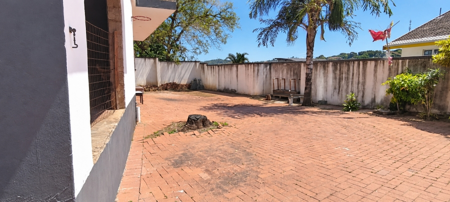 To Let Commercial Property for Rent in Amanzimtoti KwaZulu-Natal