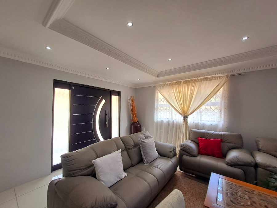 To Let 4 Bedroom Property for Rent in Moseley Park KwaZulu-Natal