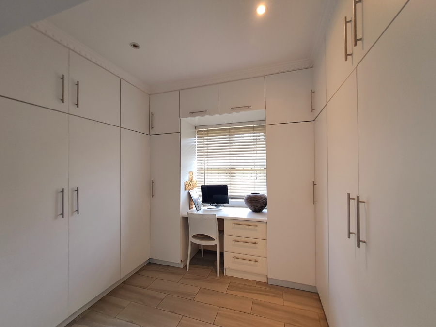 To Let 4 Bedroom Property for Rent in Moseley Park KwaZulu-Natal