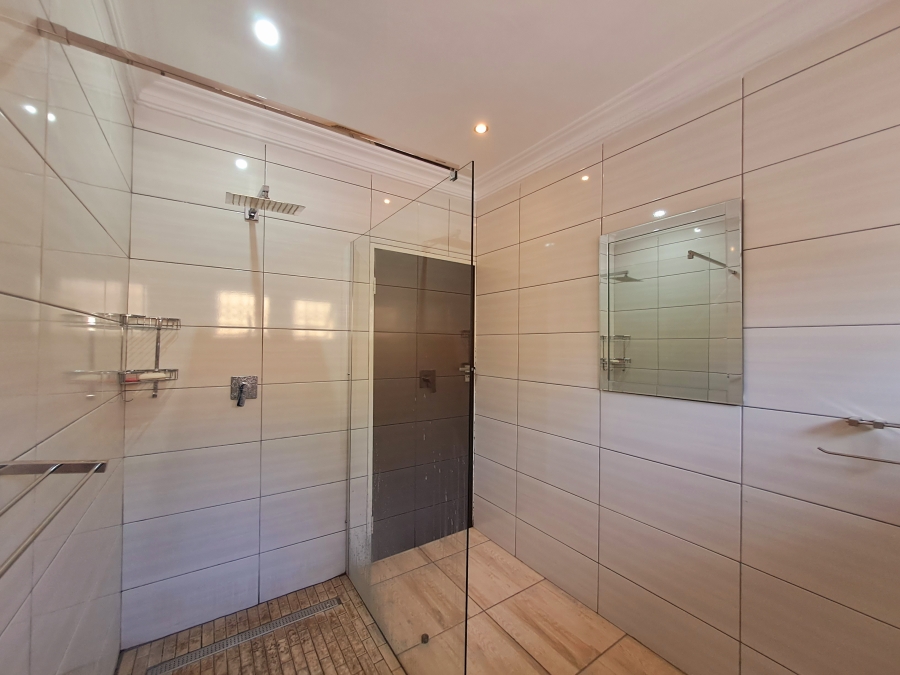 To Let 4 Bedroom Property for Rent in Moseley Park KwaZulu-Natal
