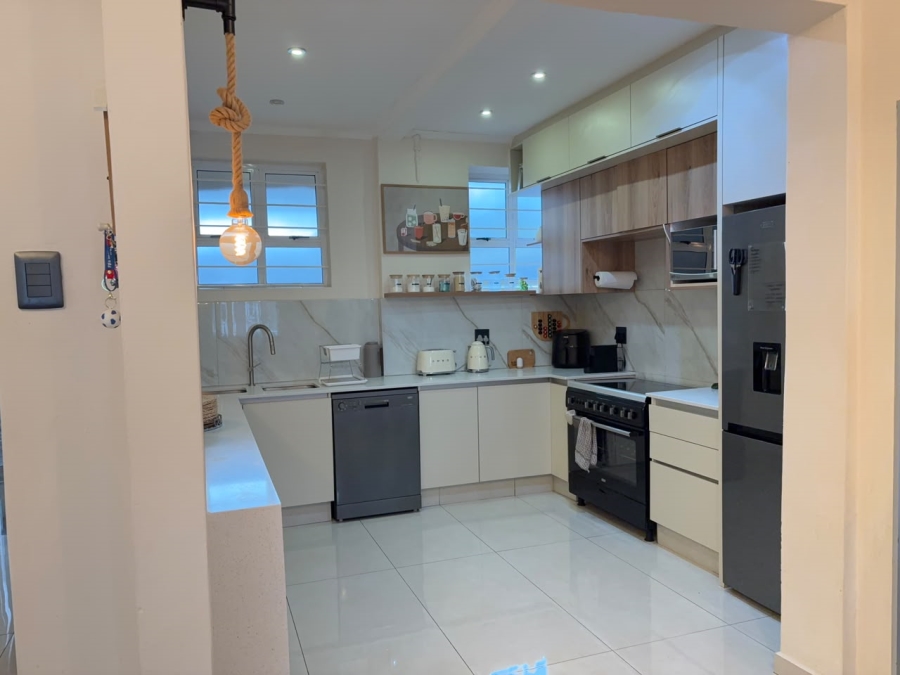 2 Bedroom Property for Sale in Morningside KwaZulu-Natal