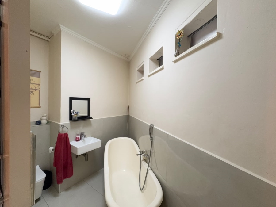 2 Bedroom Property for Sale in Morningside KwaZulu-Natal