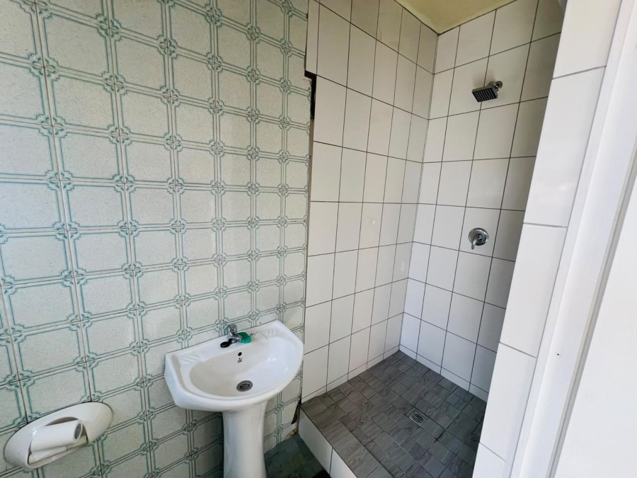 To Let 2 Bedroom Property for Rent in Bayview KwaZulu-Natal