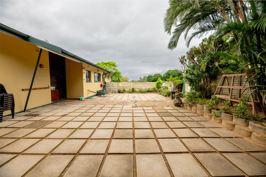 4 Bedroom Property for Sale in Amanzimtoti KwaZulu-Natal