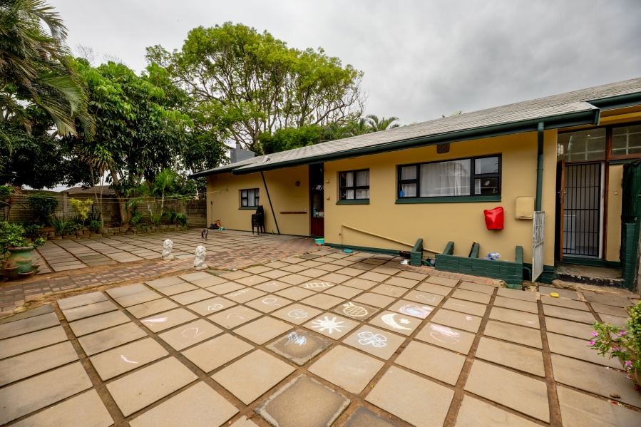 4 Bedroom Property for Sale in Amanzimtoti KwaZulu-Natal