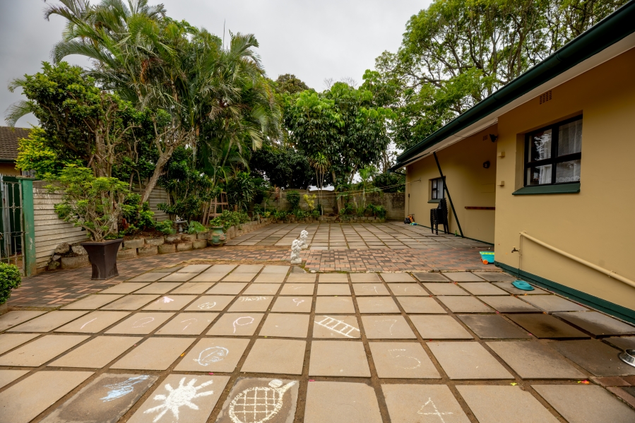 4 Bedroom Property for Sale in Amanzimtoti KwaZulu-Natal