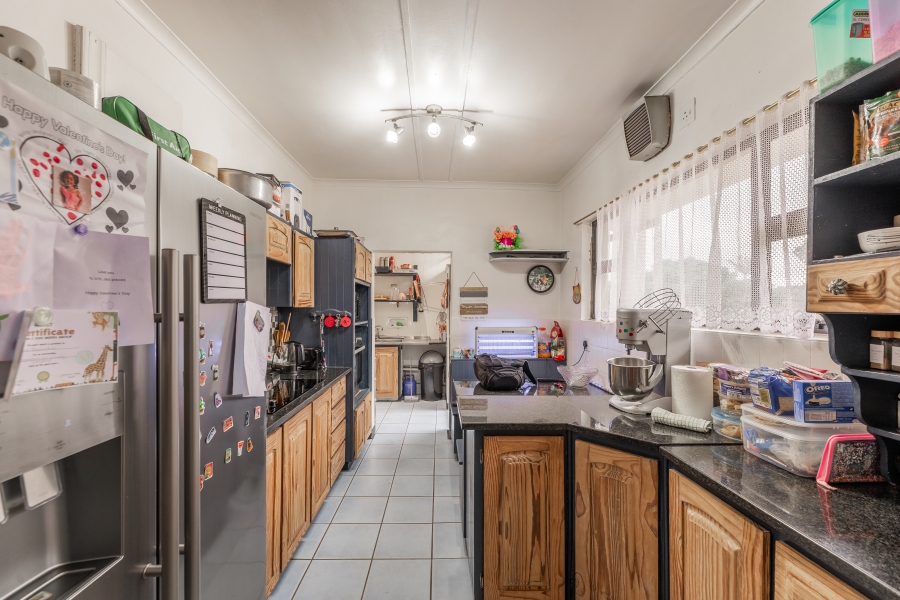 4 Bedroom Property for Sale in Amanzimtoti KwaZulu-Natal