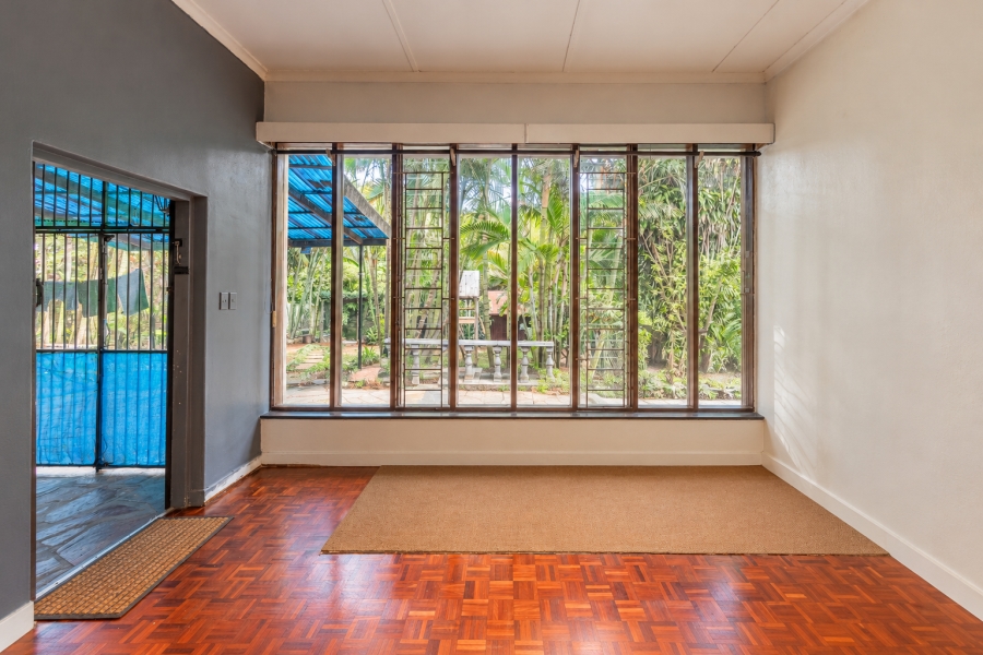 4 Bedroom Property for Sale in Amanzimtoti KwaZulu-Natal