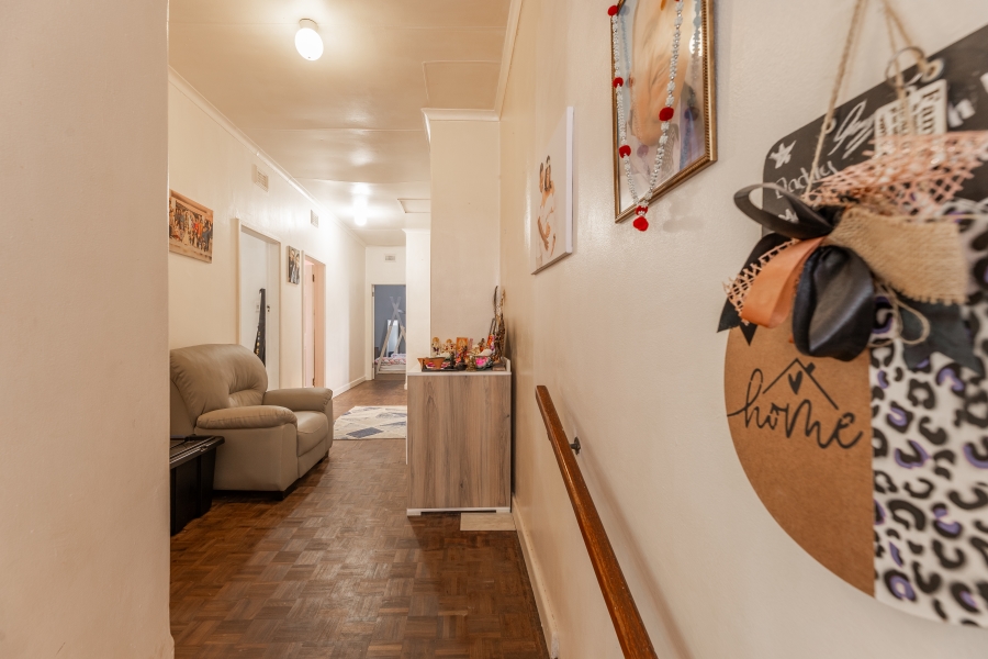 4 Bedroom Property for Sale in Amanzimtoti KwaZulu-Natal